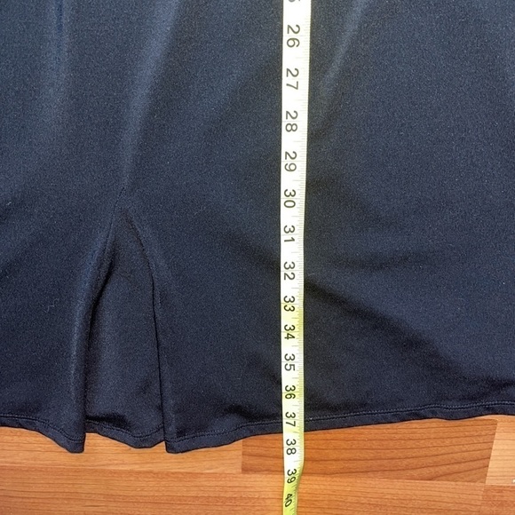 Old Navy women’s black maternity dress Size medium - Picture 6 of 6